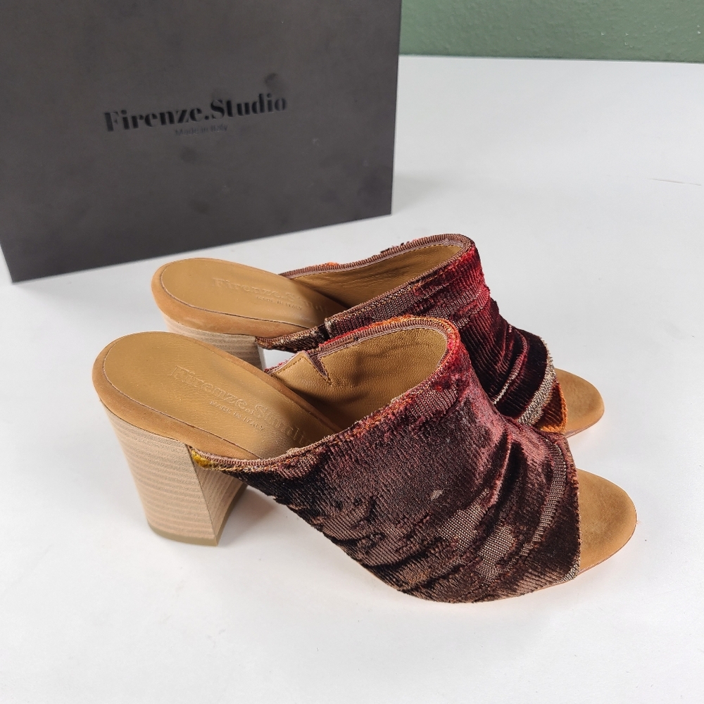 Firenze Studio Garbo Mules Fabric Sandals Size 7.5 Italy Velvet Red Yellow